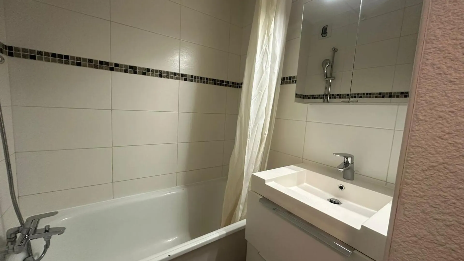 Apartment Studio Divisible Renove, Pied Des Pistes, Balcon, 4 Pers., La Plagne - Fr-1-181-1104